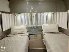 2022 Airstream Flying Cloud 25FB TWIN, $ 79,000