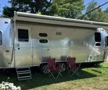 2022 Airstream Flying Cloud 25FB TWIN, $ 79,000