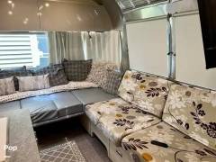 2022 Airstream Flying Cloud 25FB TWIN, $ 79,000