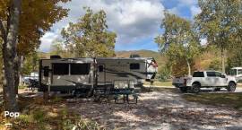 2021 Keystone Montana 3121RL, $ 58,995