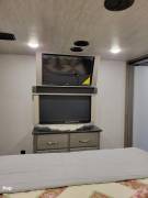 2021 Keystone Montana 3121RL, $ 58,995