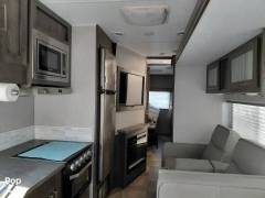 2022 Coachmen Pursuit 31TS, $ 80,000