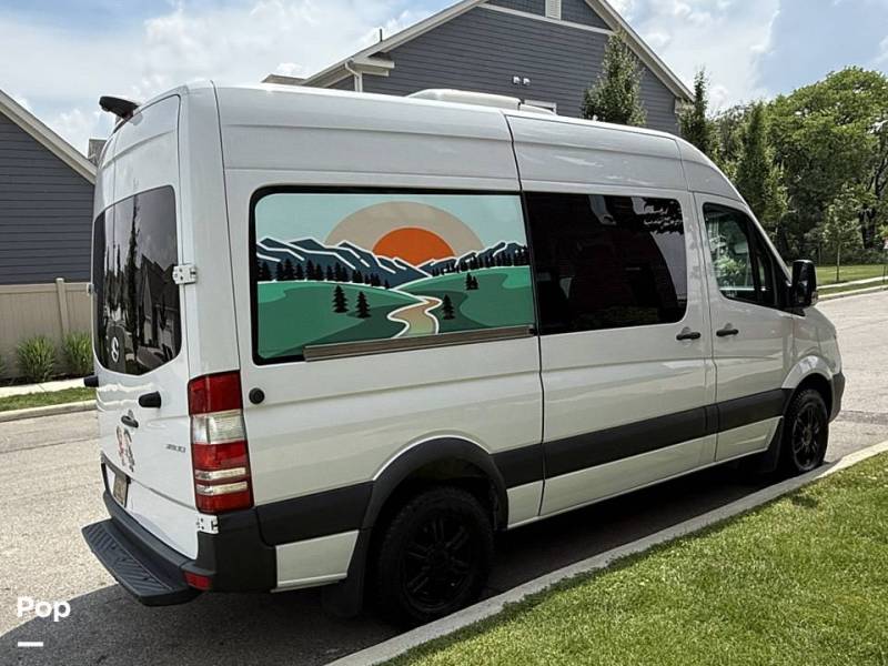 2017 Mercedes-Benz Sprinter 2500 144WB, $ 34,500