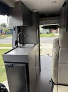 2022 Entegra Coach Launch 19Y, $ 115,999
