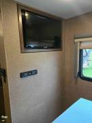 2017 Thor Motor Coach A.C.E. 30.4, $ 52,800