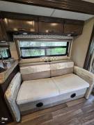 2017 Thor Motor Coach A.C.E. 30.4, $ 52,800