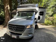 2021 Dynamax Isata 3 24FW, $ 93,900