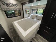 2021 Dynamax Isata 3 24FW, $ 93,900