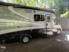 2021 Dynamax Isata 3 24FW, $ 93,900