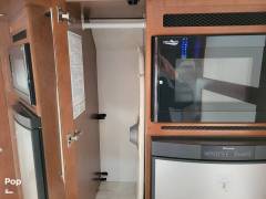 2015 Pleasure Way Plateau XL, $ 74,995
