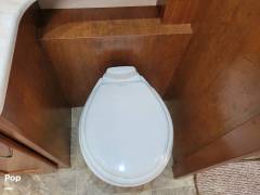 2015 Pleasure Way Plateau XL, $ 74,995
