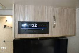 2022 Winnebago Micro Minnie FLX 2108FBS, $ 23,900