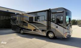 2010 Winnebago Journey Express 34Y, $ 69,000