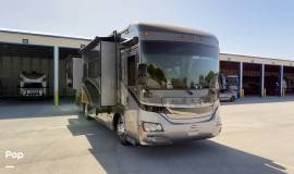 2010 Winnebago Journey Express 34Y, $ 69,000