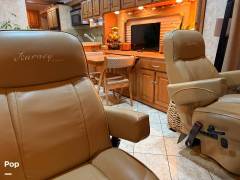 2010 Winnebago Journey Express 34Y, $ 69,000