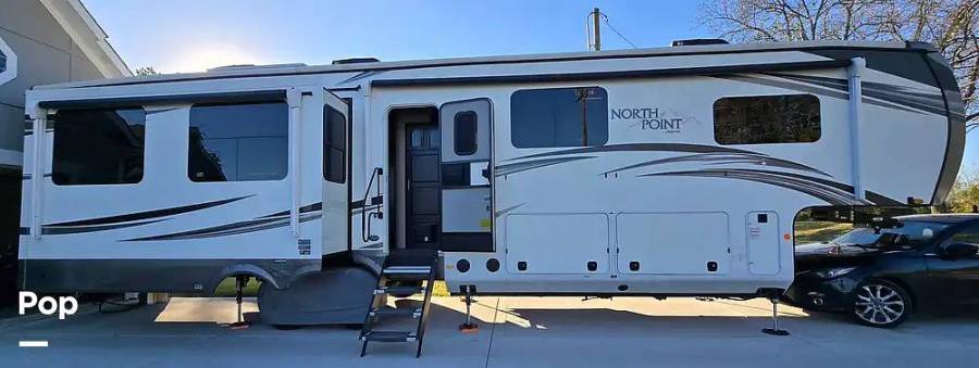 2021 Jayco North Point 377RLBH, $ 51,500