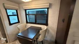 2021 Palomino Columbus 366RL, $ 47,000
