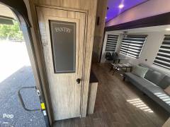 2022 Cherokee Arctic Wolf 287BH, $ 32,500