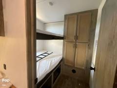2022 Cherokee Arctic Wolf 287BH, $ 32,500