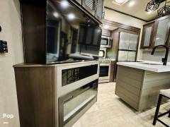 2022 Grand Design Momentum M-Class 351MS, $ 69,000