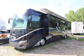 2018 Forest River Legacy 38C, $ 124,900