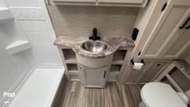 2022 Thor Motor Coach Axis 24.3, $ 74,500