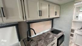 2022 Thor Motor Coach Axis 24.3, $ 74,500