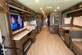 2020 Thor Motor Coach Challenger 37FH, $ 95,000