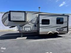 2018 Rockwood Signature Ultra Lite 8301WS, $ 27,500
