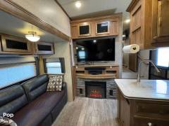 2018 Rockwood Signature Ultra Lite 8301WS, $ 27,500