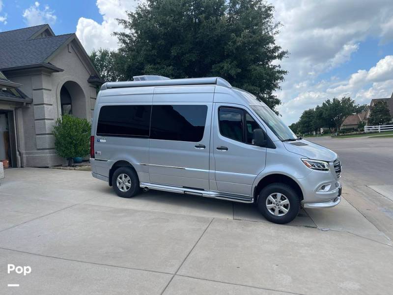 2023 Airstream Interstate 19 Tommy Bahama 4x4, $ 144,000