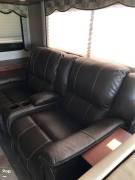 2016 Holiday Rambler Vacationer 35K, $ 80,000