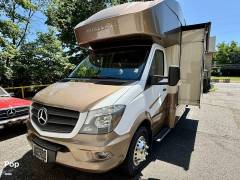 2017 Winnebago Navion 24J, $ 69,995