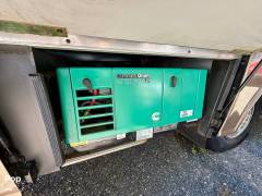 2017 Winnebago Navion 24J, $ 69,995