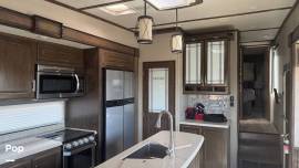2020 Grand Design Solitude S-Class 2930RL, $ 42,300