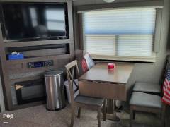 2019 Rockwood Signature 8299BS, $ 31,900
