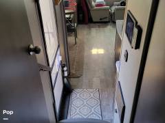 2019 Rockwood Signature 8299BS, $ 31,900