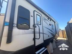2018 Dutchmen Astoria 2513RLF, $ 18,000