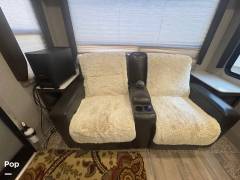 2018 Dutchmen Astoria 2513RLF, $ 18,000
