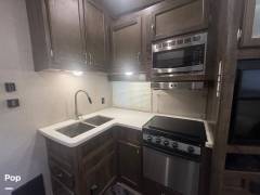 2018 Dutchmen Astoria 2513RLF, $ 18,000