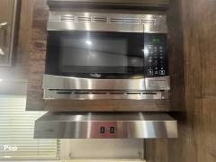 2018 Dutchmen Astoria 2513RLF, $ 18,000