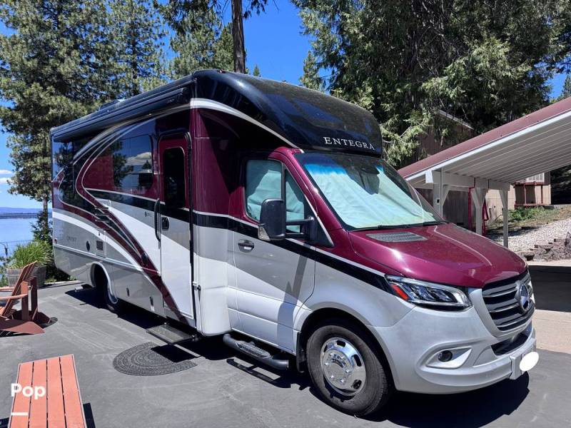2023 Entegra Qwest 24L, $ 125,000