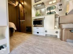 2021 Airstream Caravel 19CB, $ 57,500
