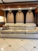 2007 Newmar Essex 4510, $ 130,000