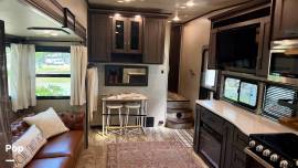 2021 Grand Design Reflection 28BH, $ 35,999