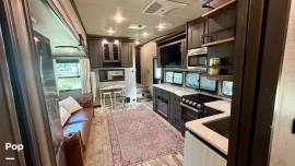 2021 Grand Design Reflection 28BH, $ 35,999
