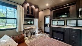 2021 Grand Design Reflection 28BH, $ 35,999