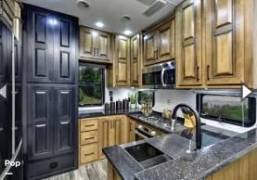 2021 Heartland Landmark 365 LM Chesapeake, $ 63,000