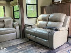 2018 Forest River Sierra 38FKOK, $ 35,000