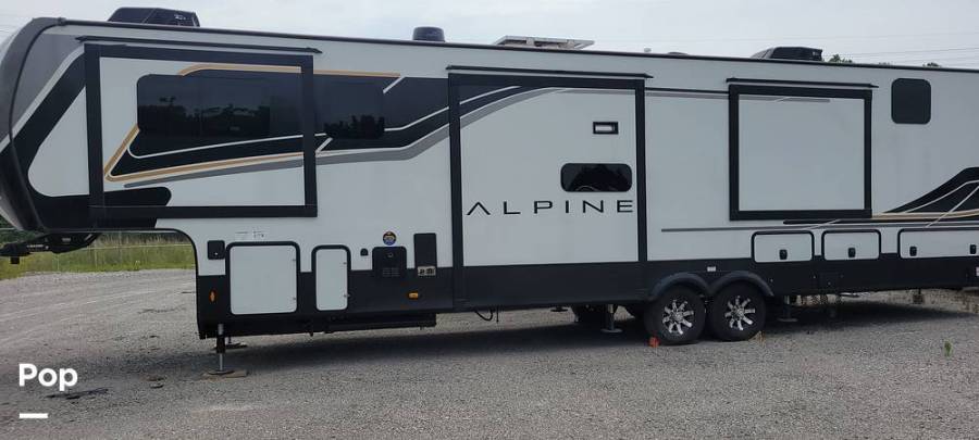 2024 Keystone Alpine 3700FL, $ 69,900